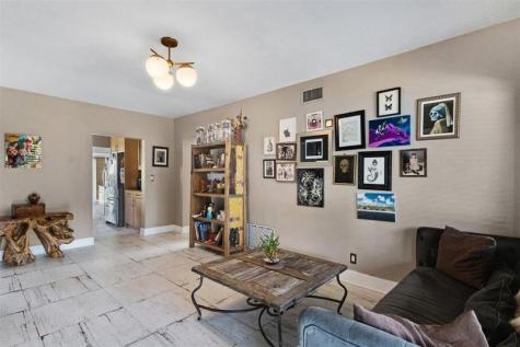 1812 SW 9th Avenue Fort Lauderdale FL 33315