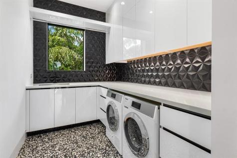 202 NW 7th Street Delray Beach FL 33444