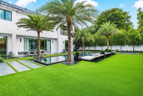 202 NW 7th Street Delray Beach FL 33444