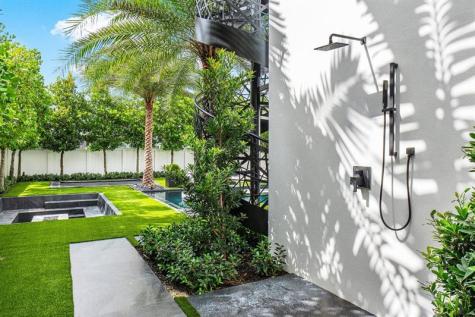 202 NW 7th Street Delray Beach FL 33444