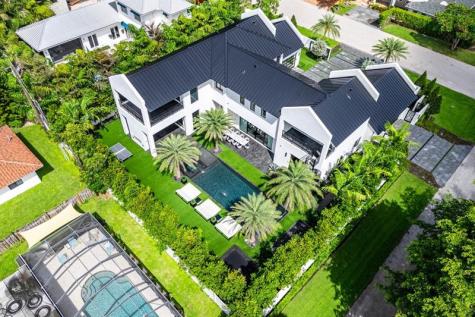 202 NW 7th Street Delray Beach FL 33444
