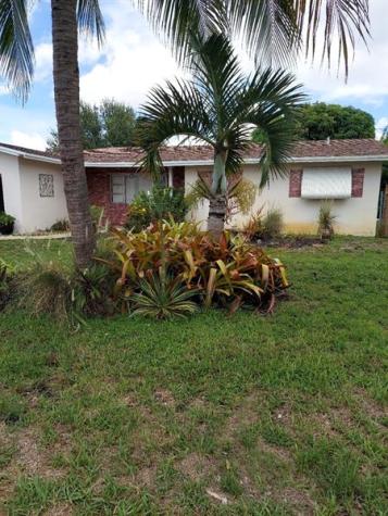 1011 NW 45th Court Fort Lauderdale FL 33309