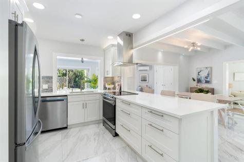 3021 NE 23rd Avenue Lighthouse Point FL 33064