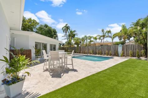 3021 NE 23rd Avenue Lighthouse Point FL 33064