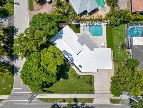 3021 NE 23rd Avenue Lighthouse Point FL 33064