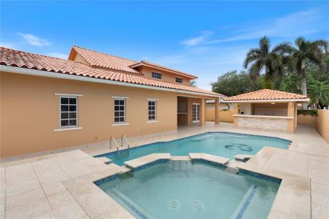 8235 NW 164th Street Miami Lakes FL 33016