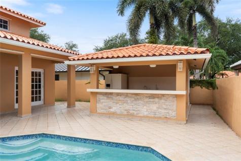 8235 NW 164th Street Miami Lakes FL 33016