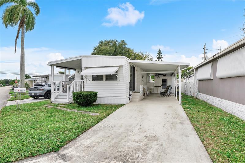 8557 SW 15th Court Davie FL 33324
