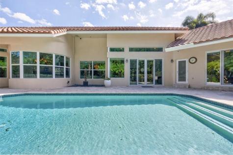 6515 NW 95th Lane Parkland FL 33076