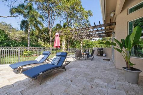 6515 NW 95th Lane Parkland FL 33076