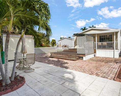 1911 SW 87th Terrace Davie FL 33324