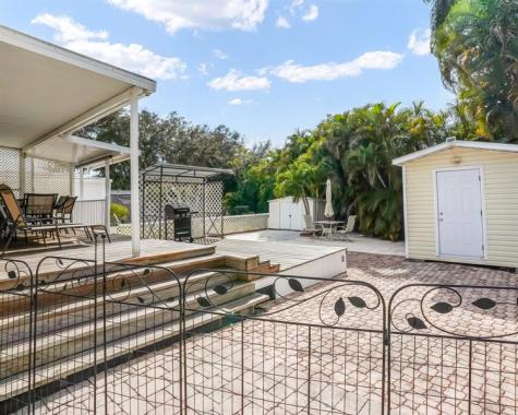 1911 SW 87th Terrace Davie FL 33324