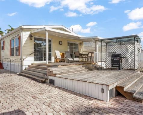 1911 SW 87th Terrace Davie FL 33324