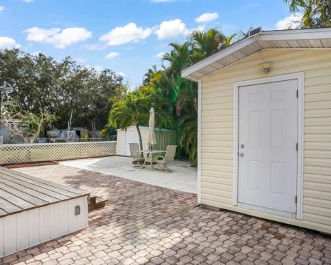1911 SW 87th Terrace Davie FL 33324