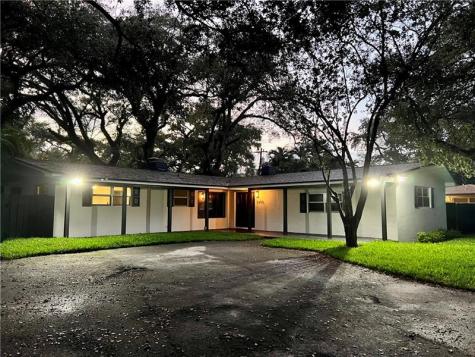 5840 SW 37th Avenue Dania Beach FL 33312