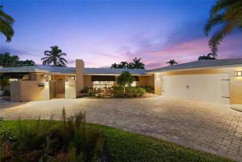 1500 NE 24th Street Wilton Manors FL 33305