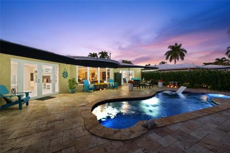 1500 NE 24th Street Wilton Manors FL 33305