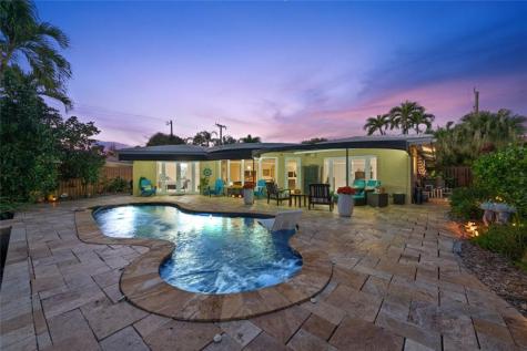 1500 NE 24th Street Wilton Manors FL 33305
