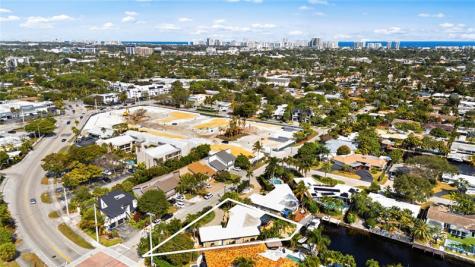 1500 NE 24th Street Wilton Manors FL 33305