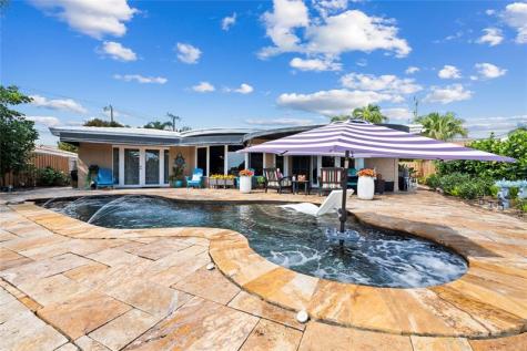 1500 NE 24th Street Wilton Manors FL 33305