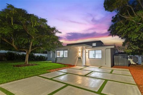 1561 SW 23rd Avenue Fort Lauderdale FL 33312