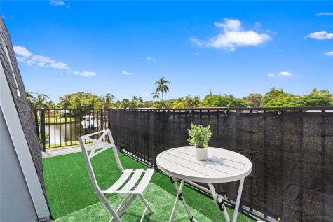 1561 SW 23rd Avenue Fort Lauderdale FL 33312