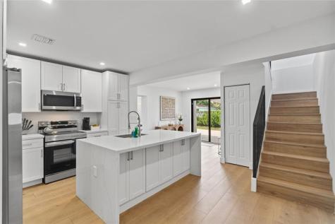 1561 SW 23rd Avenue Fort Lauderdale FL 33312