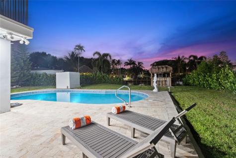 1561 SW 23rd Avenue Fort Lauderdale FL 33312