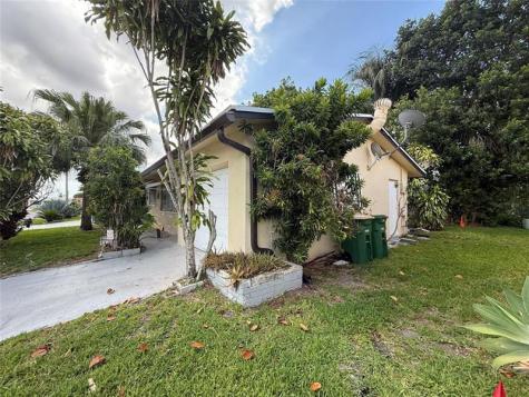 4314 NW 47th Court Tamarac FL 33319