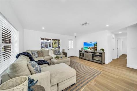 814 SE 14th Court Fort Lauderdale FL 33316