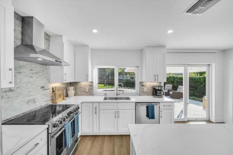 814 SE 14th Court Fort Lauderdale FL 33316