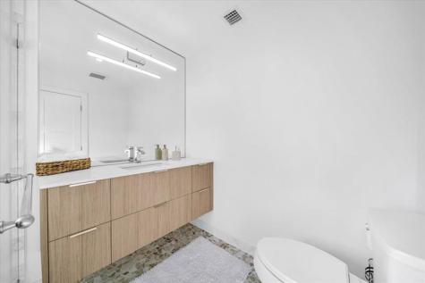 814 SE 14th Court Fort Lauderdale FL 33316