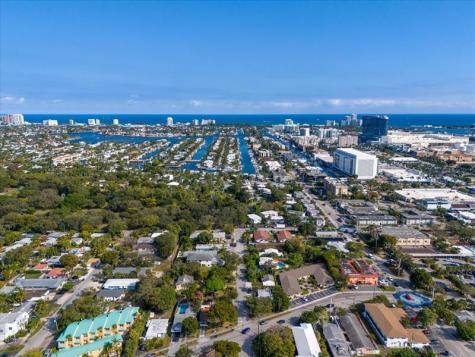 814 SE 14th Court Fort Lauderdale FL 33316