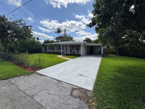 814 SE 14th Court Fort Lauderdale FL 33316