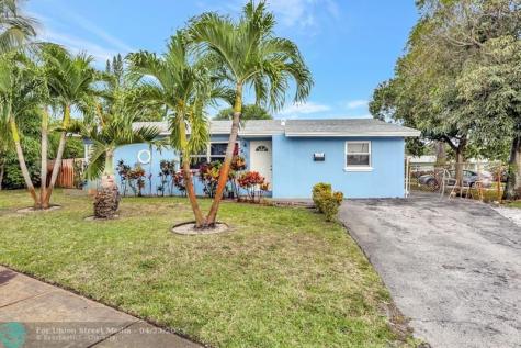 400 SW 14th Place Deerfield Beach FL 33441