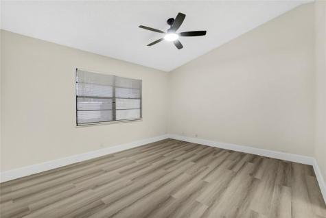 1312 SW 75th Avenue North Lauderdale FL 33068