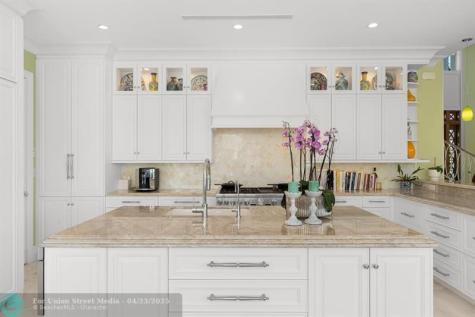 2870 NE 24th Place Fort Lauderdale FL 33305
