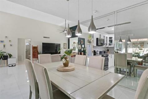 5702 Melaleuca Drive Tamarac FL 33319