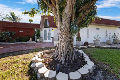 5702 Melaleuca Drive Tamarac FL 33319