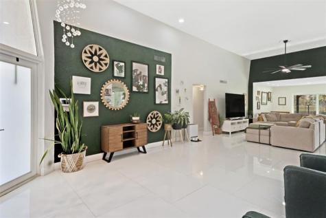 5702 Melaleuca Drive Tamarac FL 33319