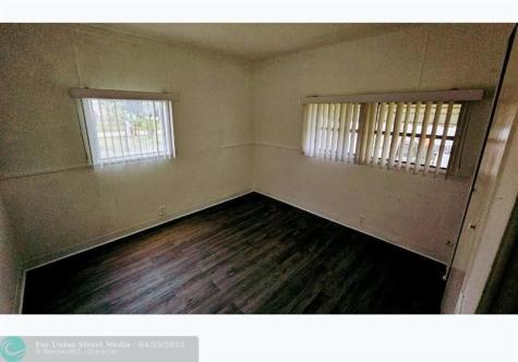 6376 N Brandywine Margate FL 33063
