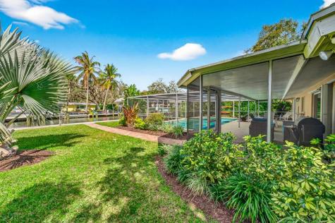 547 E Causeway Boulevard Vero Beach FL 32963