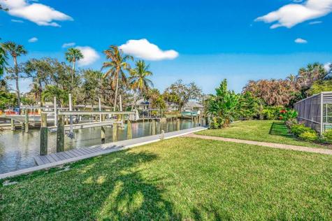 547 E Causeway Boulevard Vero Beach FL 32963