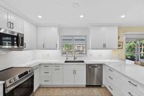 547 E Causeway Boulevard Vero Beach FL 32963
