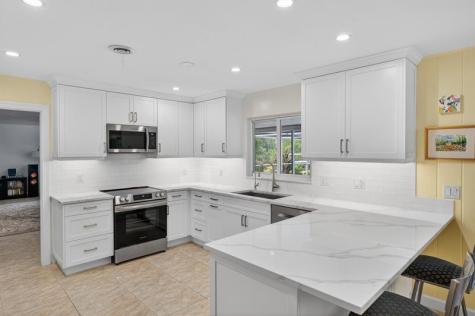 547 E Causeway Boulevard Vero Beach FL 32963