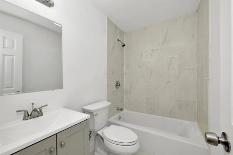 6884 SW 15th Street North Lauderdale FL 33068