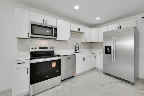 6884 SW 15th Street North Lauderdale FL 33068