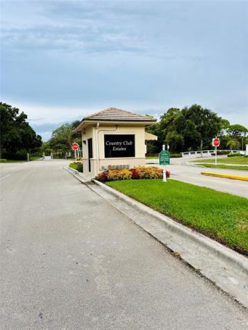 1172 SW Bent Pine Cove Port St Lucie FL 34986