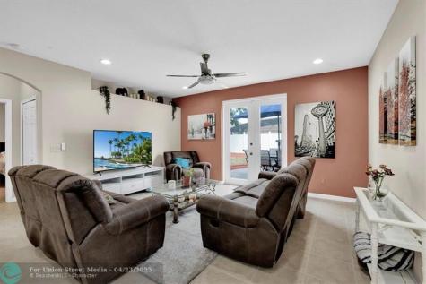 547 Madina Other City - In The State Of Florida FL 33837