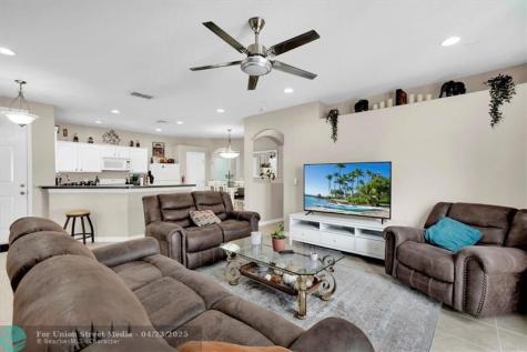 547 Madina Other City - In The State Of Florida FL 33837